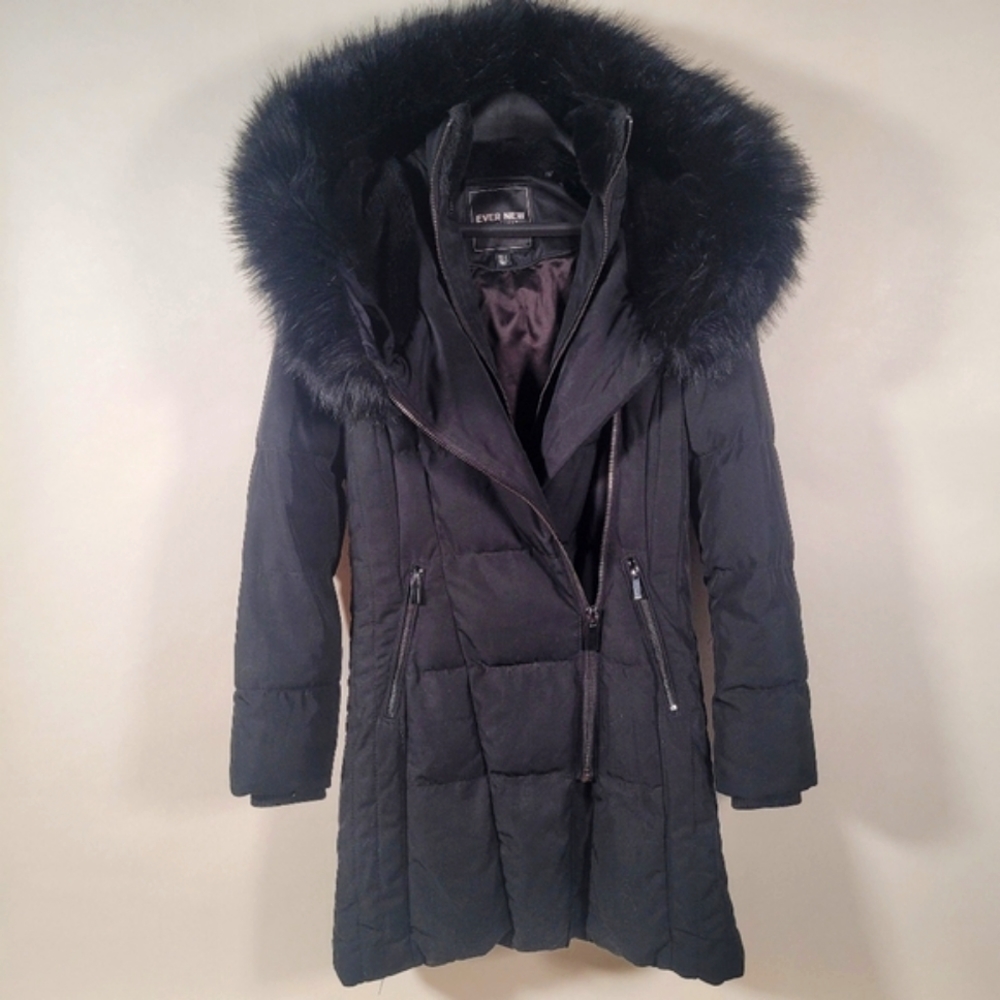 EverNew Melbourne black hooded puffer coat with detachable faux fur trim…